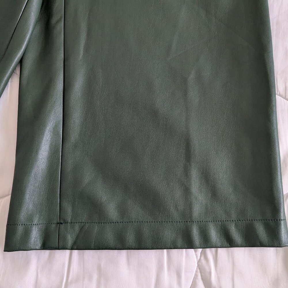 Anthropologie Crop Pants Women's Size 6 Forest Green Culottes Soft Faux Leather - Picture 6 of 13